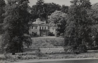 Ballindean House.
General view from South.