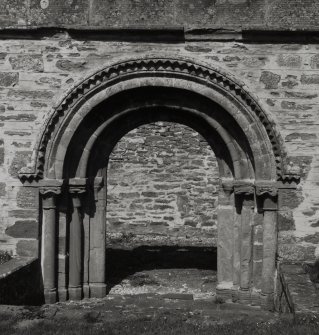 Collace, Old Parish Church.
Detail of restored 12th-13th century S doorway re-erected S front of Dunsinnan aisle