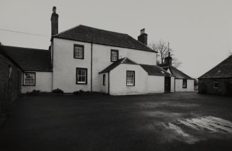 Dunning, Baldinnies Farm and Steading
View of farmhouse from North.