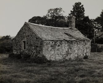 Elcho Farm, Bothy.
General view from South.