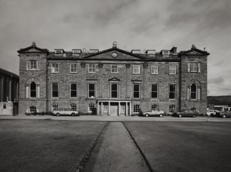 Kilgraston House.
General view from South.