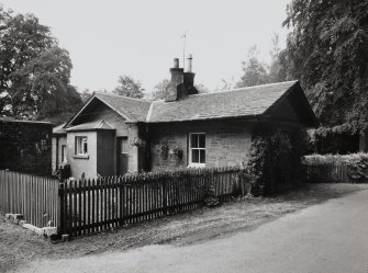 Keithick House, North Lodge.
General view from South-East.