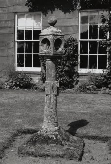 Keithick House, Sundial.
General view of sundial from South.