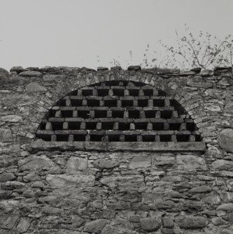Lynedoch Cottage, outbuildings.
Detail of semi-circular ventilation arch in barn/byre.