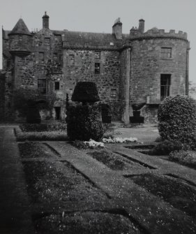 Megginch Castle.
General view of main front.