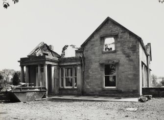 Edinburgh, Gogar Station Road, Kellerstain House.
View from North-West, with no roof.