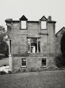 Edinburgh, Gogar Station Road, Kellerstain House.
View from East, with no roof.