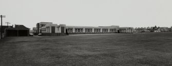 Edinburgh, Granton, Wardie Primary School.
View from North.