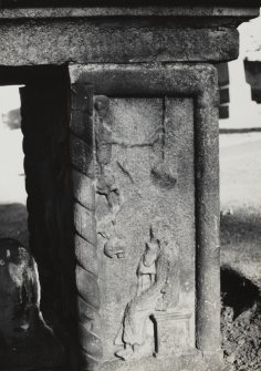 Edinburgh, Kirkgate, Liberton Parish Church Churchyard.
Detail of the South-East pillar of the Straiton Monument.