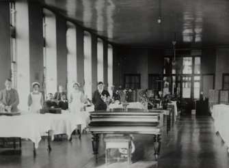 Edinburgh Royal Infirmary, interior.
View of male medical ward.