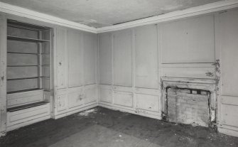 Interior-view of South apartment on Fifth Floor in South East wing from North West