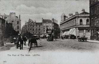Copy of postcard showing view of the foot of Leith Walk.  Visible is Central Station block.
Insc: 'The Foot of the Walk, Leith'.
NMRS Survey of Private Collections.
