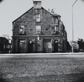 35 - 36 London Road, exterior.
View of frontage, Artisan Bar, also showing Regent Place