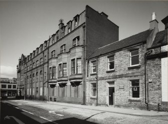 Edinburgh, Ponton Street.
General view from South-West.