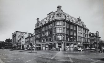 Corner view from south east of 147 - 135 Princes Street and South Charlotte Street.