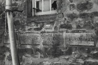 Edinburgh, Quayside Street, Quayside Mills, St. Ninian's Church and Manse.
View of inscribed lintel stone built into East wall of manse extension.
Insc: 'Blessed Are They Yat Heir Ye Vord Of God And Keip It...Luke....1600'.