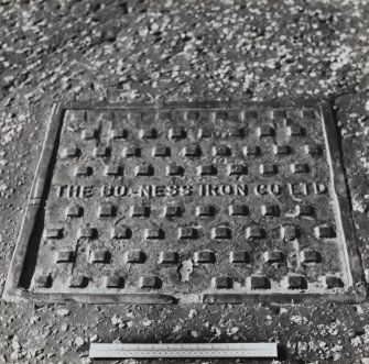 Edinburgh, Queen Street, 10 Heriot Row.
Manhole cover in Queen Street, opposite Castle Street, inscr; 'The Bo-Ness Iron Co Ltd'