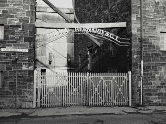 Edinburgh, Leith, Salamander Street, Seafield Maltings.
Detail of main entrance off Salamander Street.