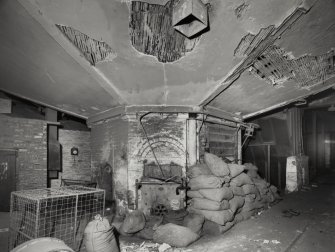 Edinburgh, Leith, Salamander Street, Seafield Maltings, interior.
Detail of kiln base.