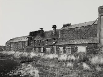 Edinburgh, Leith, Salamander Street, Seafield Maltings.
General view of East end of North-East frontage.