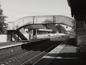 Edinburgh, Slateford Road, Slateford Railway Station.
View of footbridge from South-West.