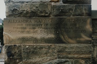 Edinburgh, Spring Gardens, Elsie Inglis Memorial Hospital.
Detail of inscription on South side of gate pier of North entrance.
