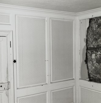 South Queensferry, 1 Mid Terrace.
Detail of panelling in North room of first floor.