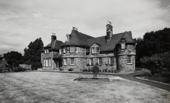 Edinburgh, 10 Spylaw Park, 'Hartfell.'
View from South-East.