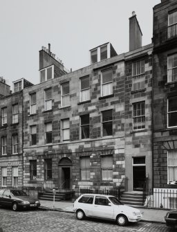7, 9 Union Street, exterior.
View from South West.