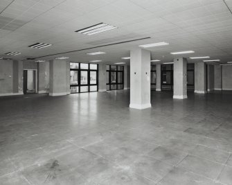 10 Waterloo Place, interior, open plan office space, view from North West.