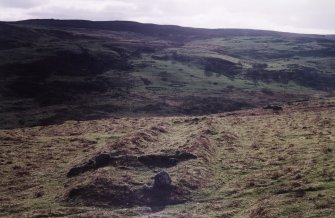 Leataidh: view of byre-dwelling (Rog95 709) from E