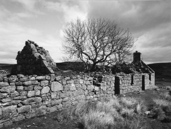 Grumby farmstead: view of S-elevation from W end