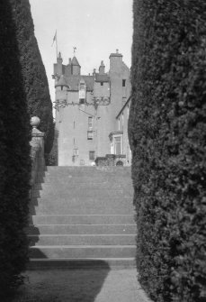 Crathes Castle
View from East of garden steps with tower beyond