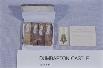 Tobacco Gift box- 1900- open, Dumbarton Castle
