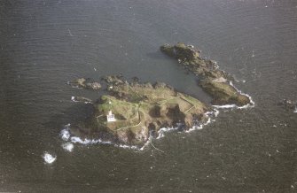 Oblique aerial view of centred on Fidra, taken from the WNW.