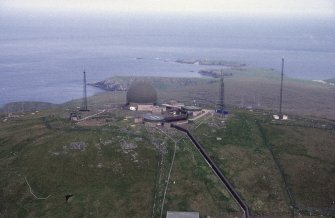 Oblique aerial view centred on the radar station, taken from the W.