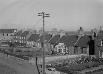 General view of East Links Road, Dunbar, from SE.