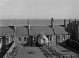 General view of 1-3 Clyde Villas, East Links Road, Dunbar, from SW.