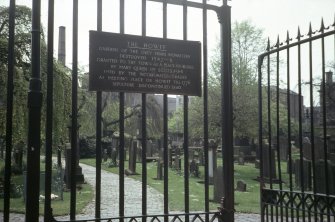 View of gateway to the Howff, Dundee,