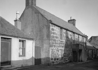 General view of 12 Silver Street, Kincardine on Forth.