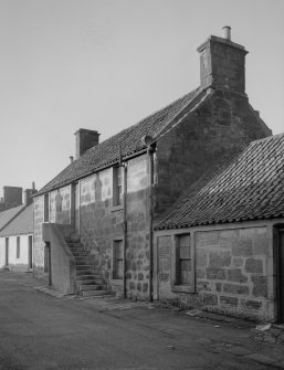 General view of 12 Silver Street, Kincardine on Forth.