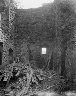 Interior.
General view.