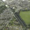 Oblique aerial view.  Alloa, Stirling to Alloa railway, West End Park from NW.
