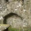Interior. N Wall. Arched tomb recess. Detail