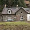 View from the north bank of the River Tay, looking south to Boat House cottage.