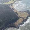 General oblique aerial view of the coastline from Gosford Sands to Longniddry Golf Course, looking SSW.