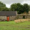 General view of 2 part mid 19th century byre, part re-roofed, part roofless and ruined, no thatch remaining; Jura, Keils.