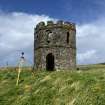 Dun Scolpaig, tower, view from S