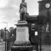 Bruce's Statue, Lochmaben