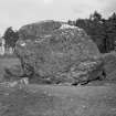 View of the 'Carlin Stone' from south.
Original negative captioned: 'Carlin Stone, Cairn Riv[?] (Cairn now removed) 1900 / View from South'.